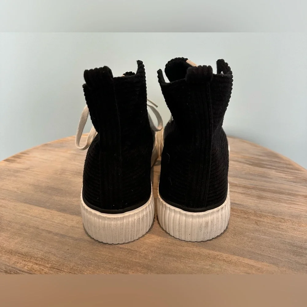 Pep Step Platform Corduroy black lace up sneakers size 8